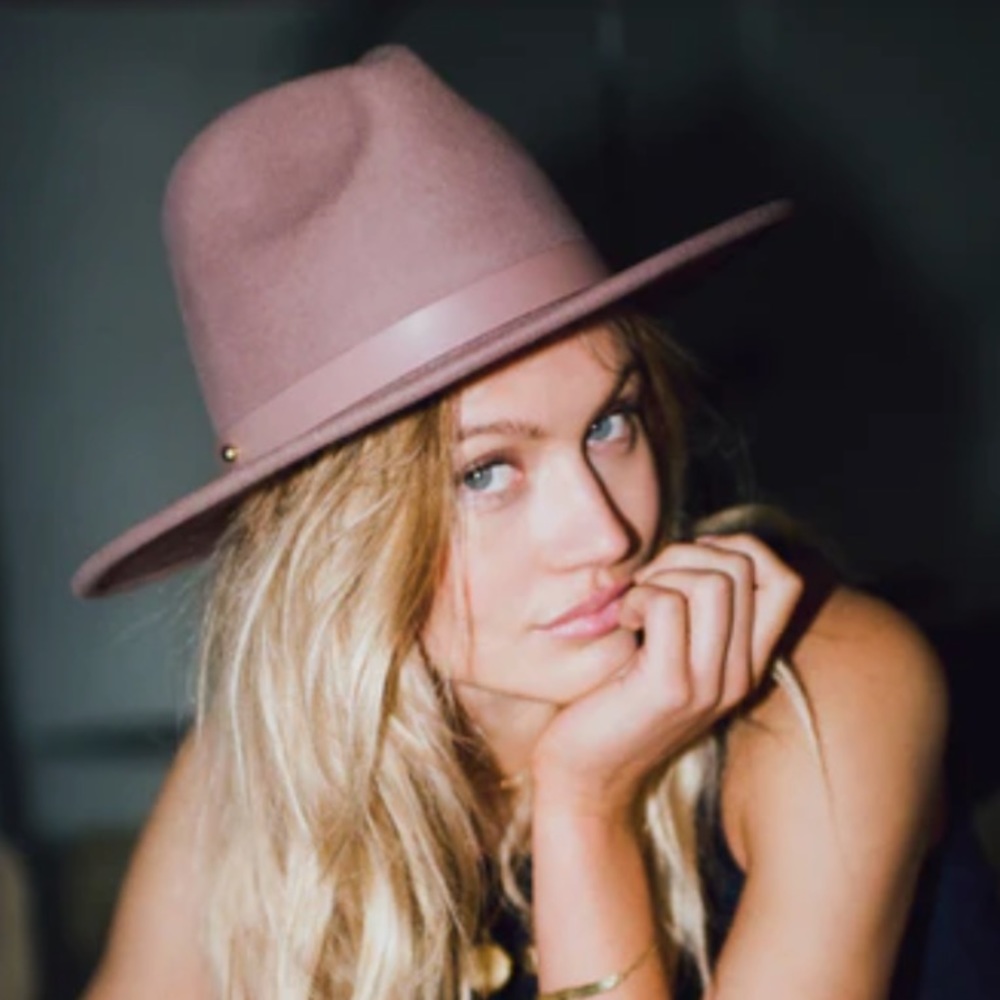 NEW! Rare  Lack of color rose wool high hat